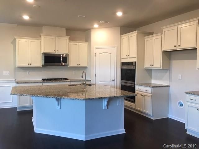 5041 Samoa Ridge Dr #310, Lancaster, SC 29720