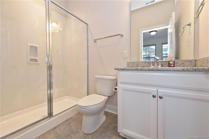 1334 E Woodlawn Rd, Charlotte, NC 28209