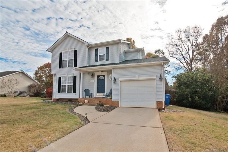 133 Valley Glen Dr, Troutman, NC 28166