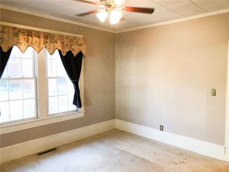 417 6th St SW, Conover, NC 28613