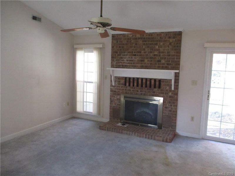 2714 Hillmont Dr #35, Charlotte, NC 28226