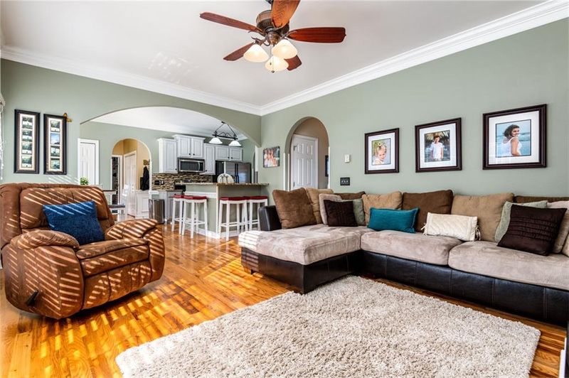 4773 Meadow Lark Ln, Hickory, NC 28602