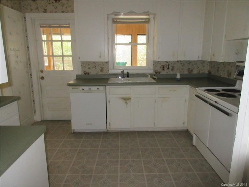 203 Harvard St, Monroe, NC 28112