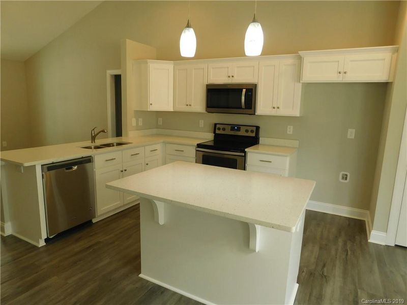 304 Walker St, Kannapolis, NC 28081