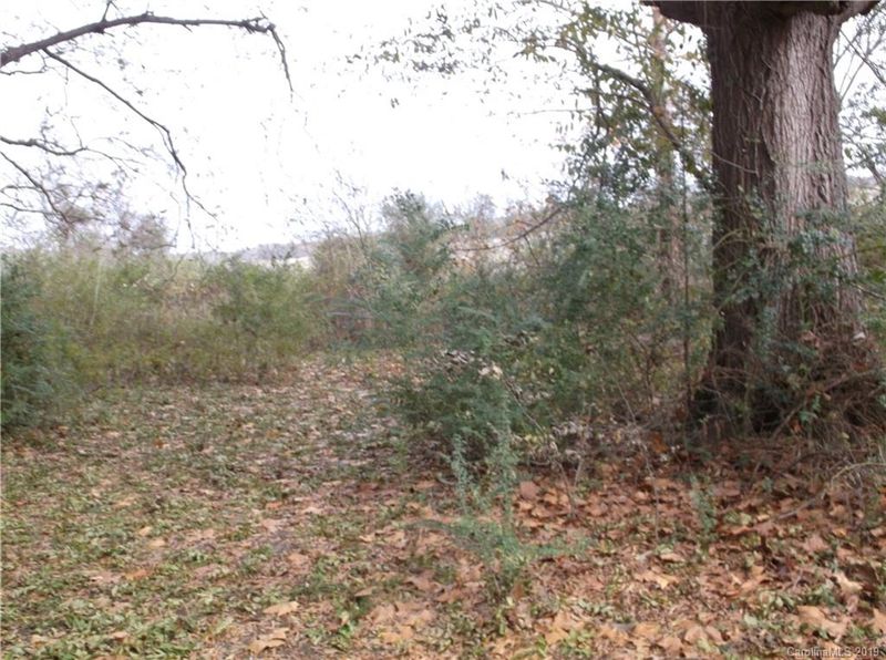 913 Walkers Grove Rd, Wingate, NC 28174