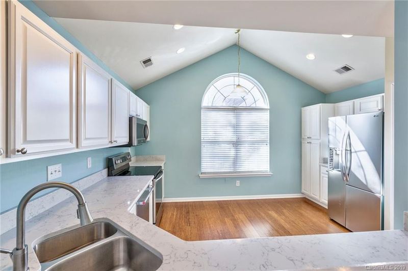 11523 Rabbit Ridge Rd, Charlotte, NC 28270