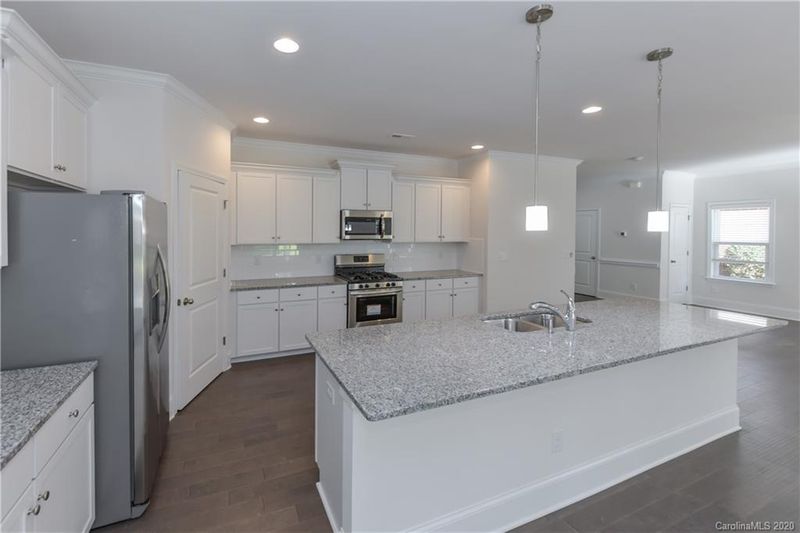 119 Matthews Township Pw, Matthews, NC 28105