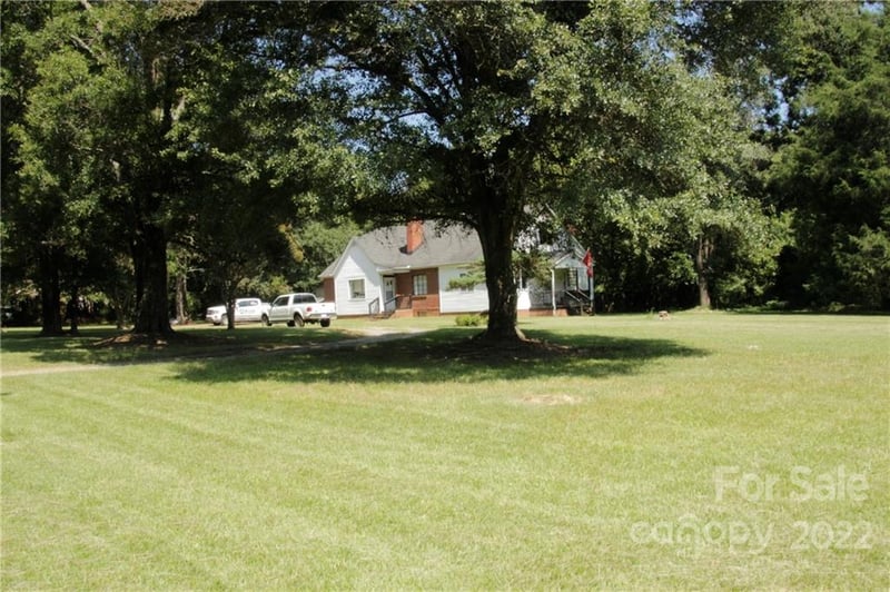 10003 Idlewild Rd, Matthews, NC 28105
