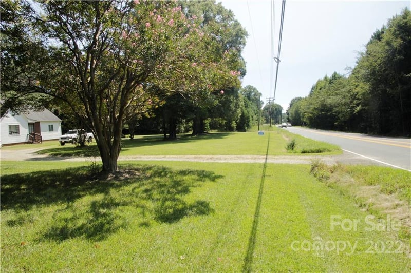 10003 Idlewild Rd, Matthews, NC 28105