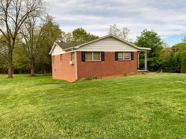118 28th Ave NE, Hickory, NC 28601