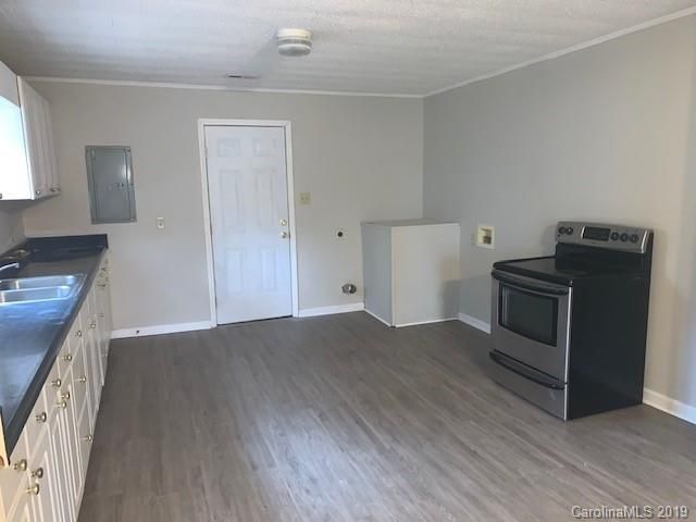 542 Fourth St, Chester, SC 29706