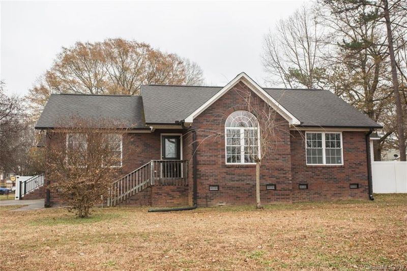 2615 Earle St, Kannapolis, NC 28081