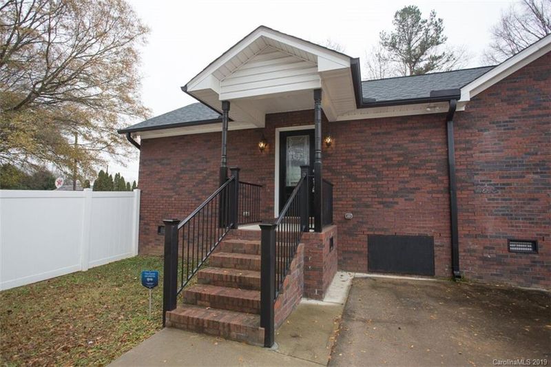 2615 Earle St, Kannapolis, NC 28081