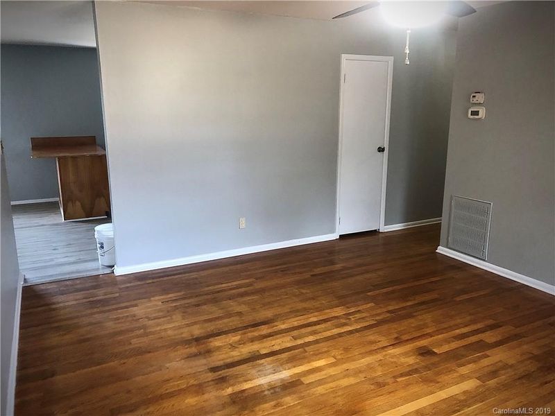 1501 Lynhurst Dr, Gastonia, NC 28054