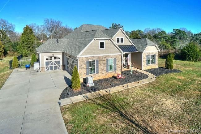 11055 Thornbeck Ln, Midland, NC 28107
