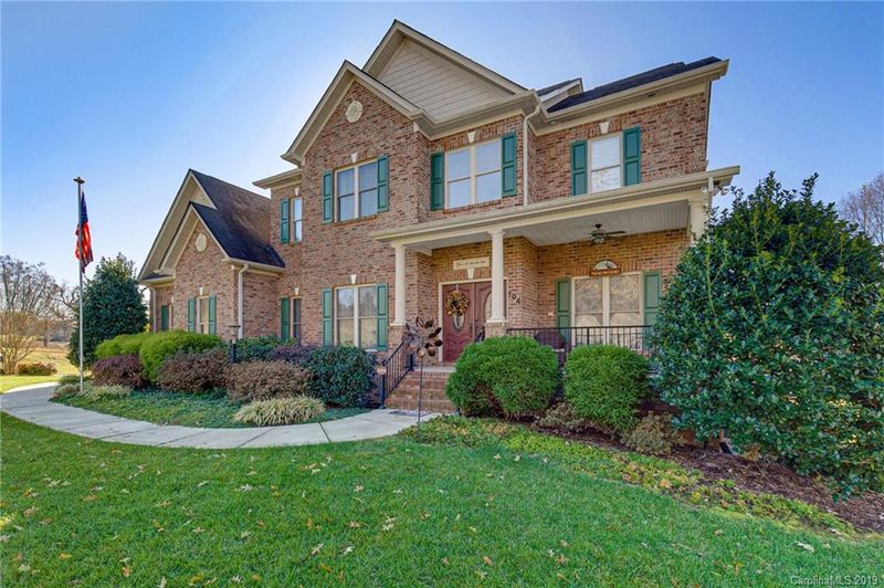 104 Shadow Ridge Ct, Troutman, NC 28677