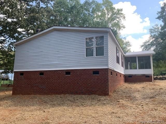 2307 Cyrus Dr, Clover, SC 29710