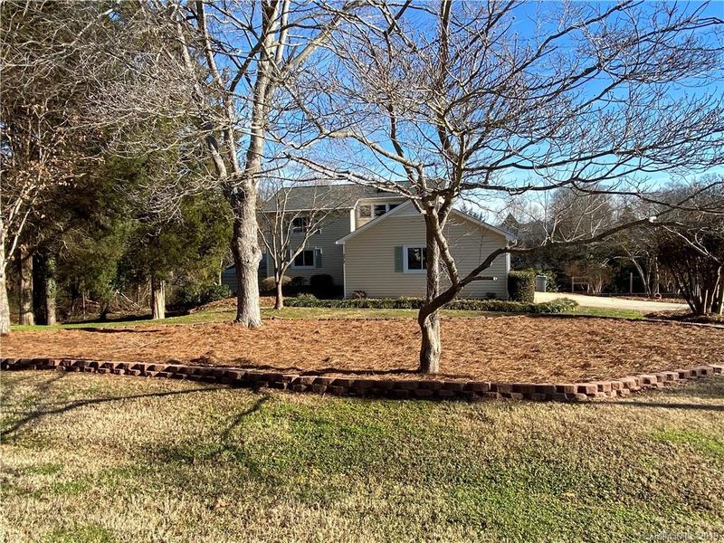 272 Elysian Dr, Mooresville, NC 28117