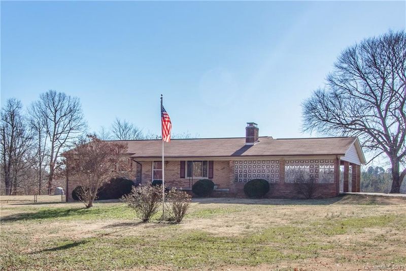 8013 Felts Rd, Catawba, NC 28609