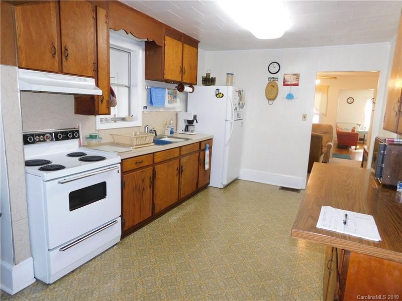 510 Snow St, Kannapolis, NC 28081