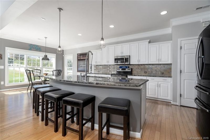 762 Cedarwood Ct, Stanley, NC 28164
