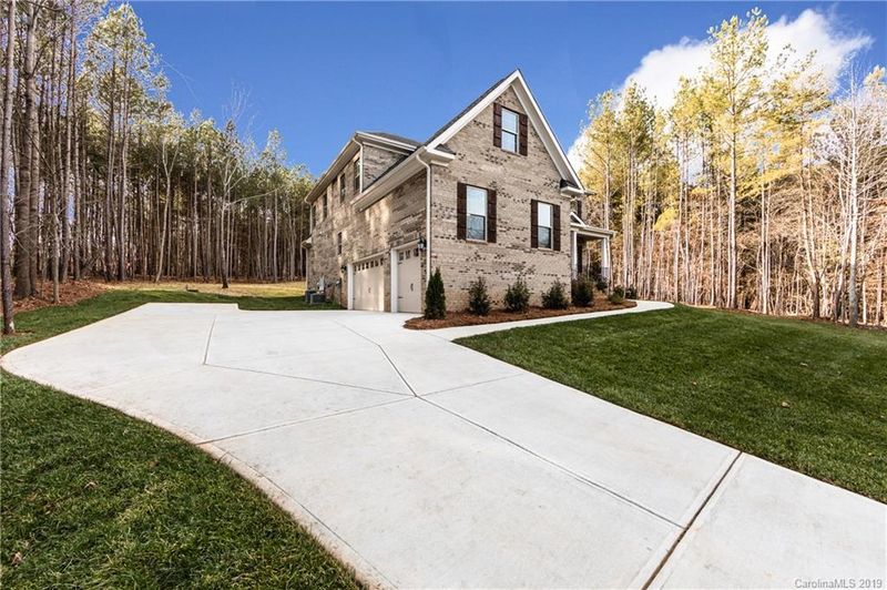 436 Kenway Loop #105, Mooresville, NC 28117
