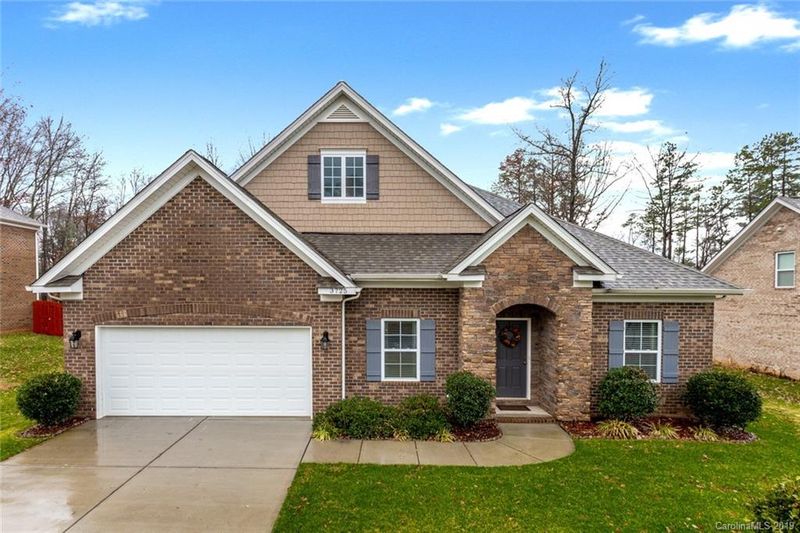 3725 Martele Dr, Mint Hill, NC 28227