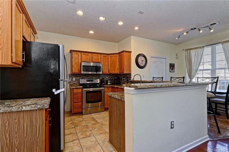 7031 Blithe Low Pl, Charlotte, NC 28273
