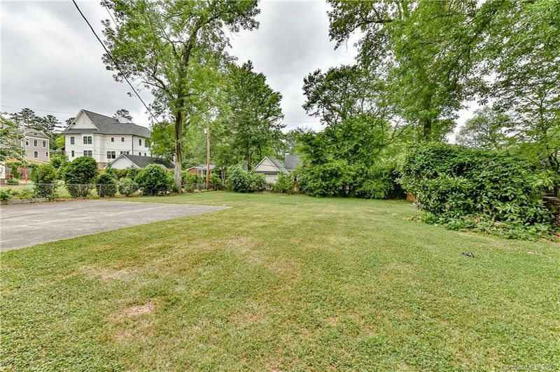 1768 Sterling Rd, Charlotte, NC 28209