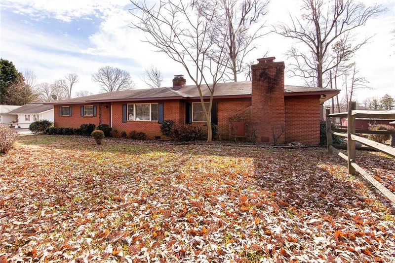 2700 Boulder Ln, Charlotte, NC 28269