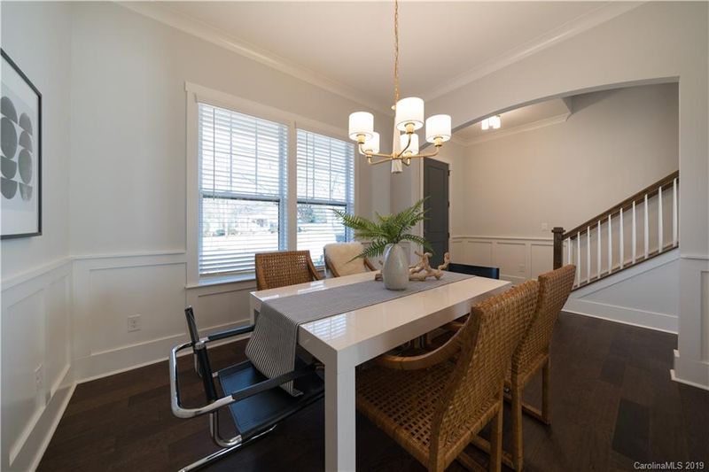 1432 Chippendale Rd, Charlotte, NC 28205