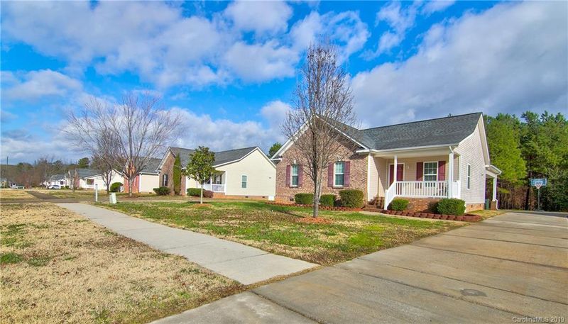 415 E Village Dr, Monroe, NC 28112