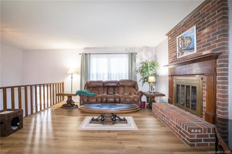 2213 Applegate Dr, Concord, NC 28027