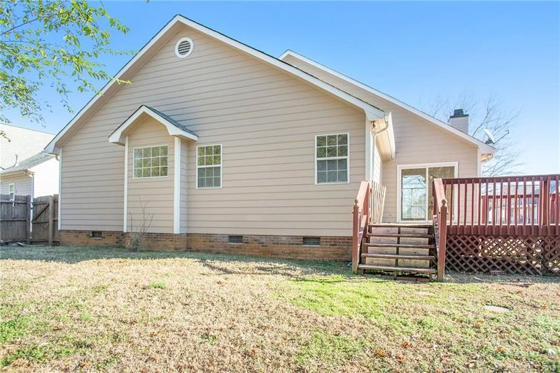 379 Canter Ct, Concord, NC 28027