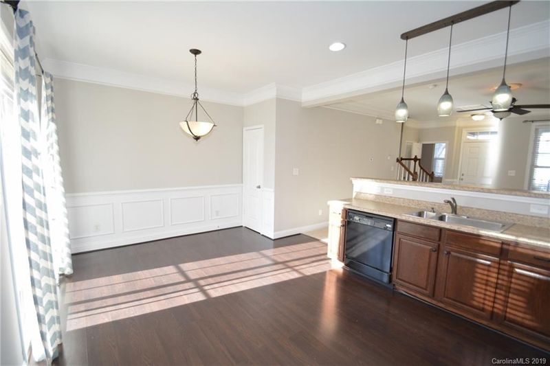 142 Silverspring Pl, Mooresville, NC 28117