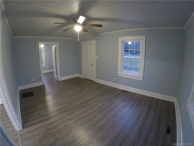 2462 23rd Street Dr NE, Hickory, NC 28601