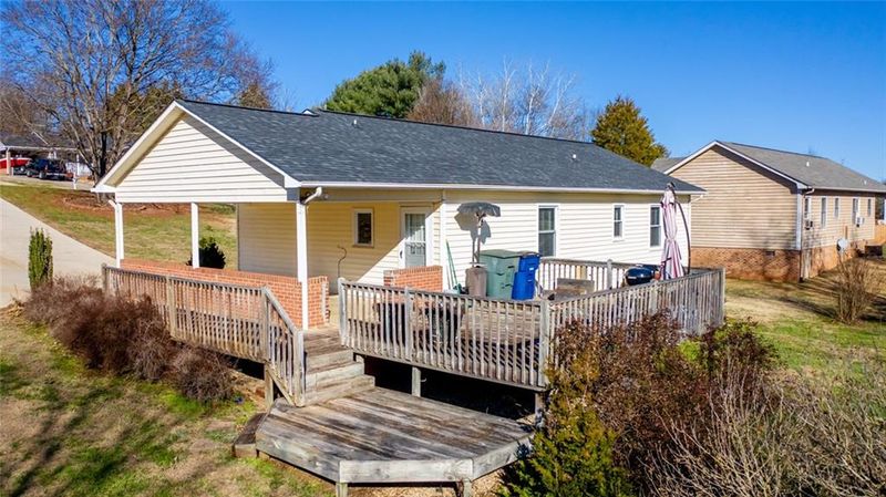 3602 Smithfield Dr NW, Conover, NC 28613