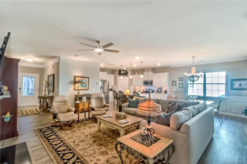 5040 Big Bend Dr, Lancaster, SC 29720