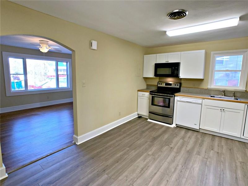 2837 1st Ave NW, Hickory, NC 28601