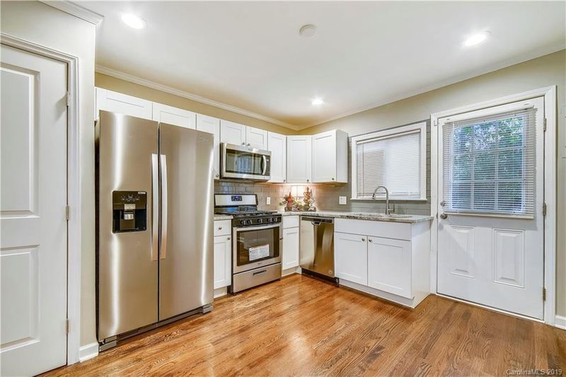 1415 Remount Rd, Charlotte, NC 28208