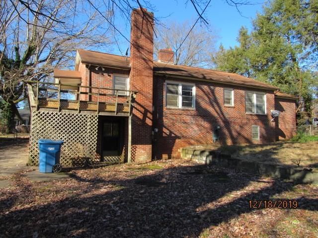 1514 3rd St NW, Hickory, NC 28601
