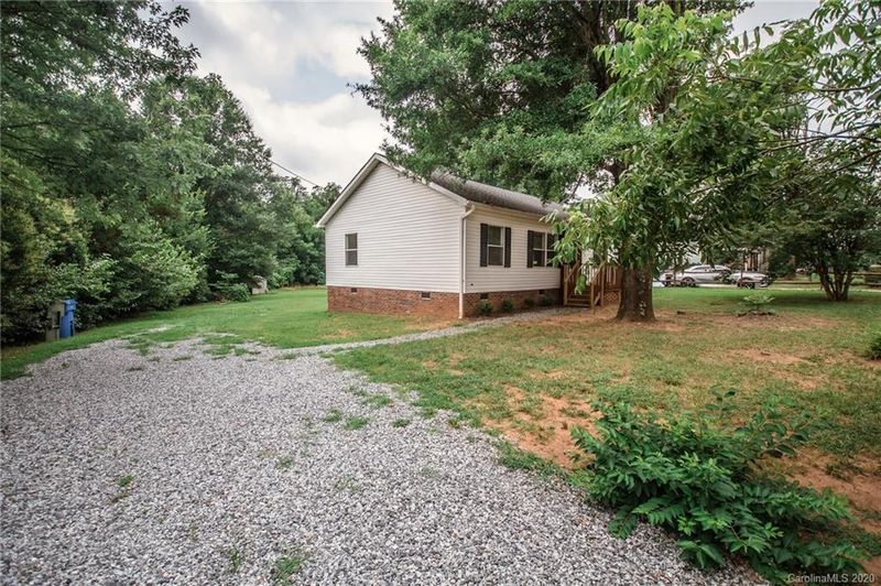 465 Patterson Ave, Mooresville, NC 28115