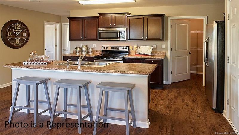 1706 Gaston Mountain Dr #404, Dallas, NC 28034