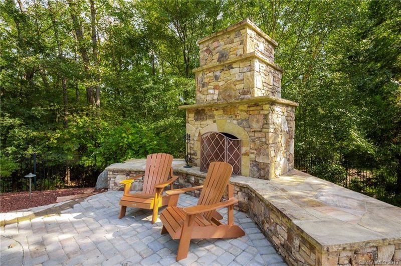 9032 Pine Laurel Dr, Weddington, NC 28104