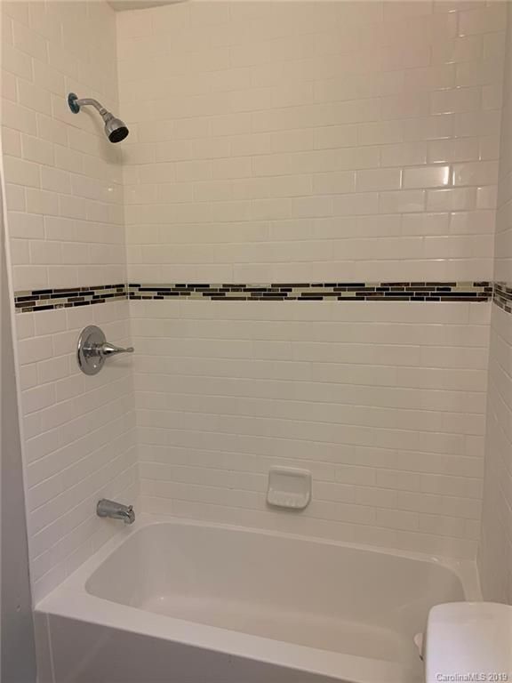 302 Southfork Meadows Rd, Gastonia, NC 28052