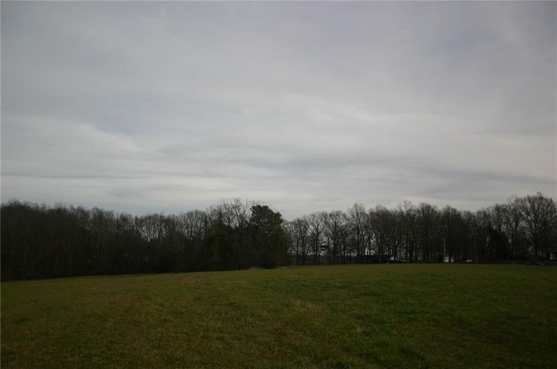 1466 Smyre Farm Rd, Newton, NC 28658