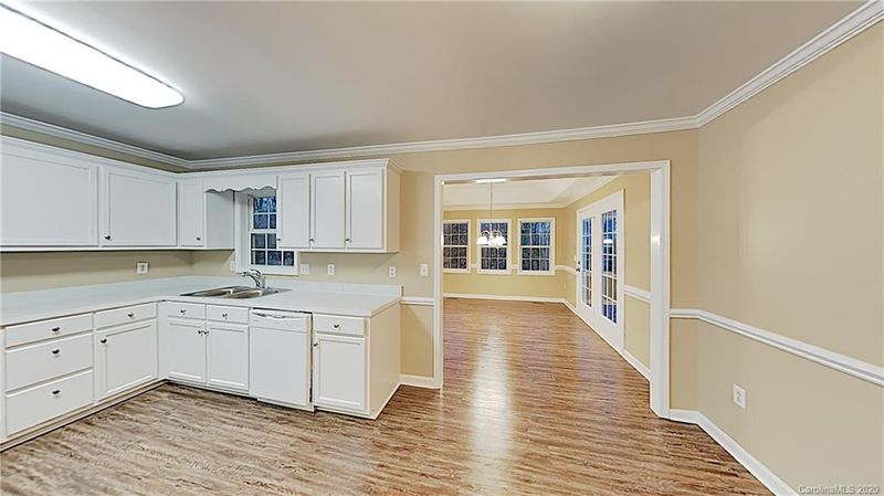 1657 6th St, Hickory, NC 28602