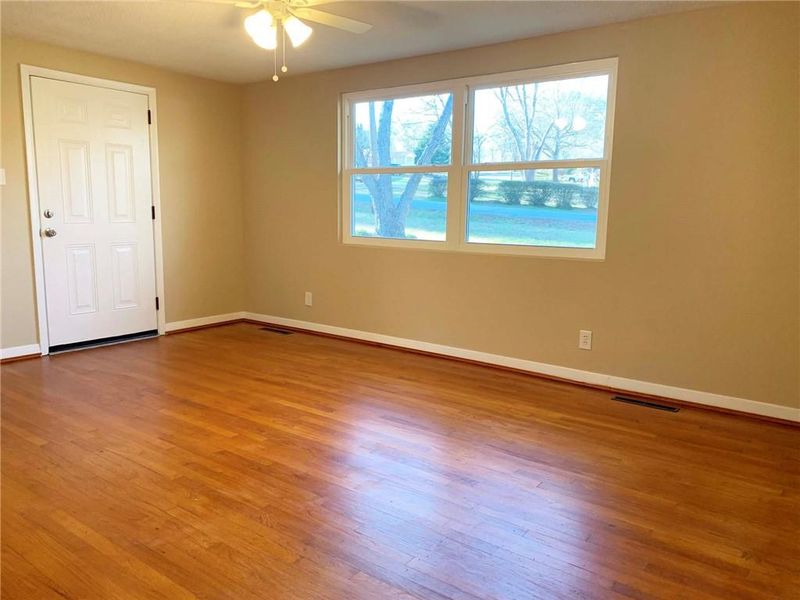 302 3rd Ave NE, Conover, NC 28613