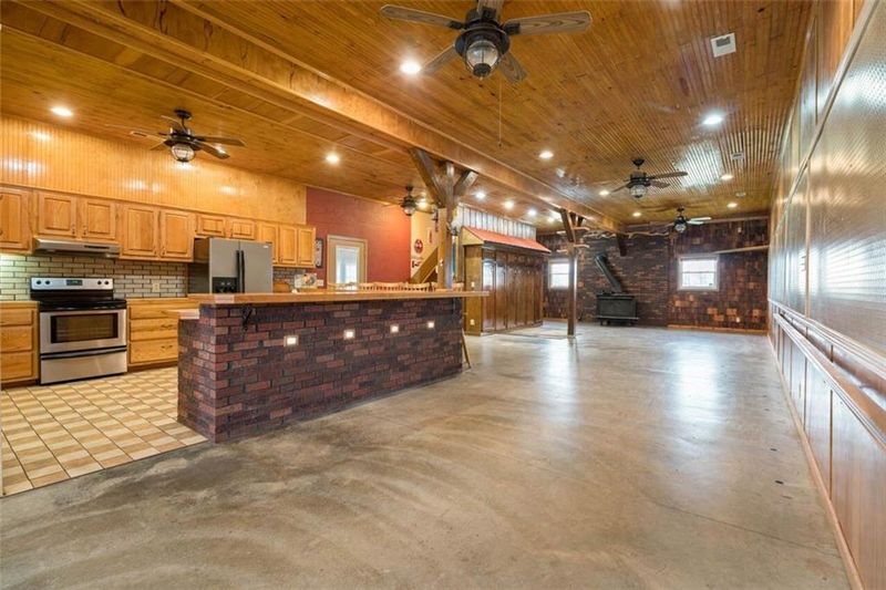 673 Old Hardin Rd, Dallas, NC 28034