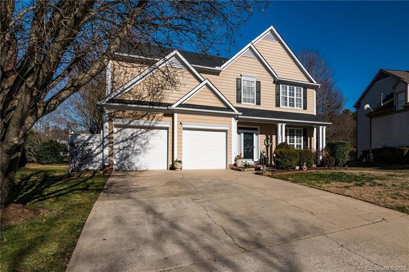 11233 Laurel View Dr, Charlotte, NC 28273